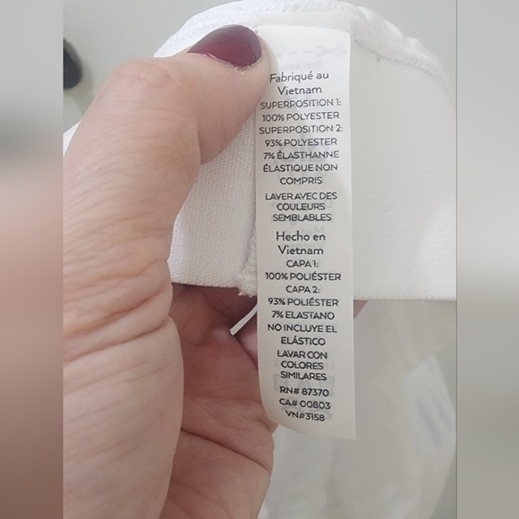 ALO Yoga White Tulle Skirt, Size Extra Small. - Picture 8 of 8